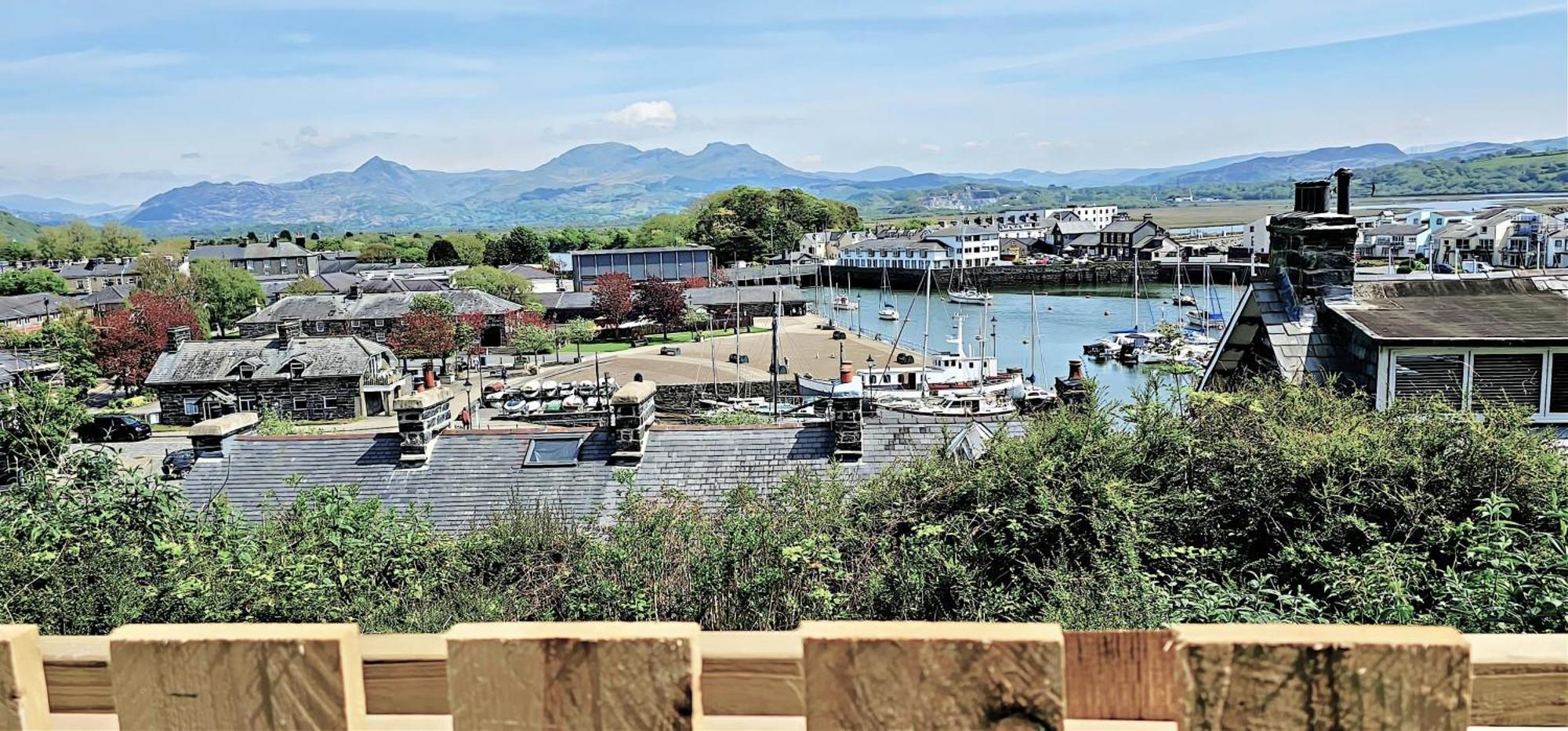 Harbour & Mountain Views, Porthmadog House, Sleeps 9, 4 Bedrooms, Two And Half Bathrooms Exterior foto